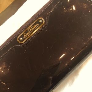 SOLD ON ANOTHER SITE Louis Vuitton